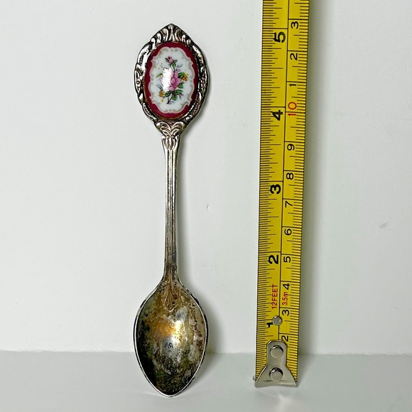 Vintage Floral Roses Demitasse Decorative Collector Spoon Made in‎ Korea - Picture 3 of 4